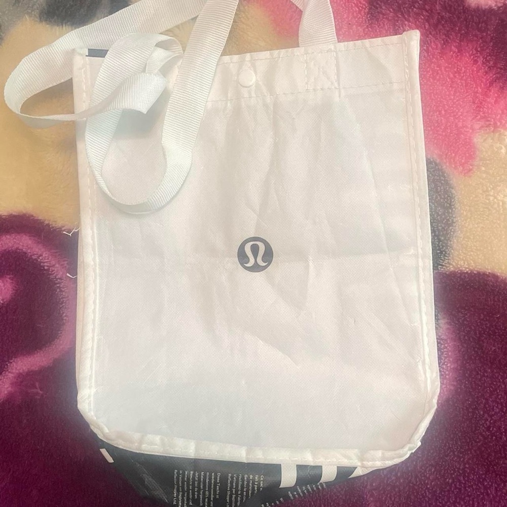 Lululemon Athletica White Tote with Black Emblem